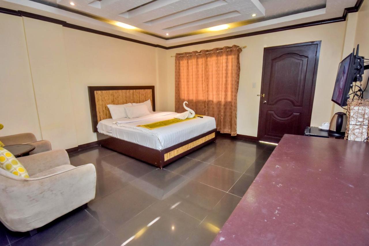 Bamboo & Restaurant Resort 3*