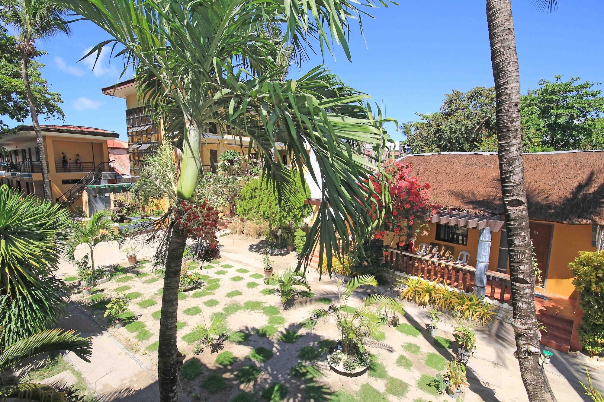 Bamboo & Restaurant 3*