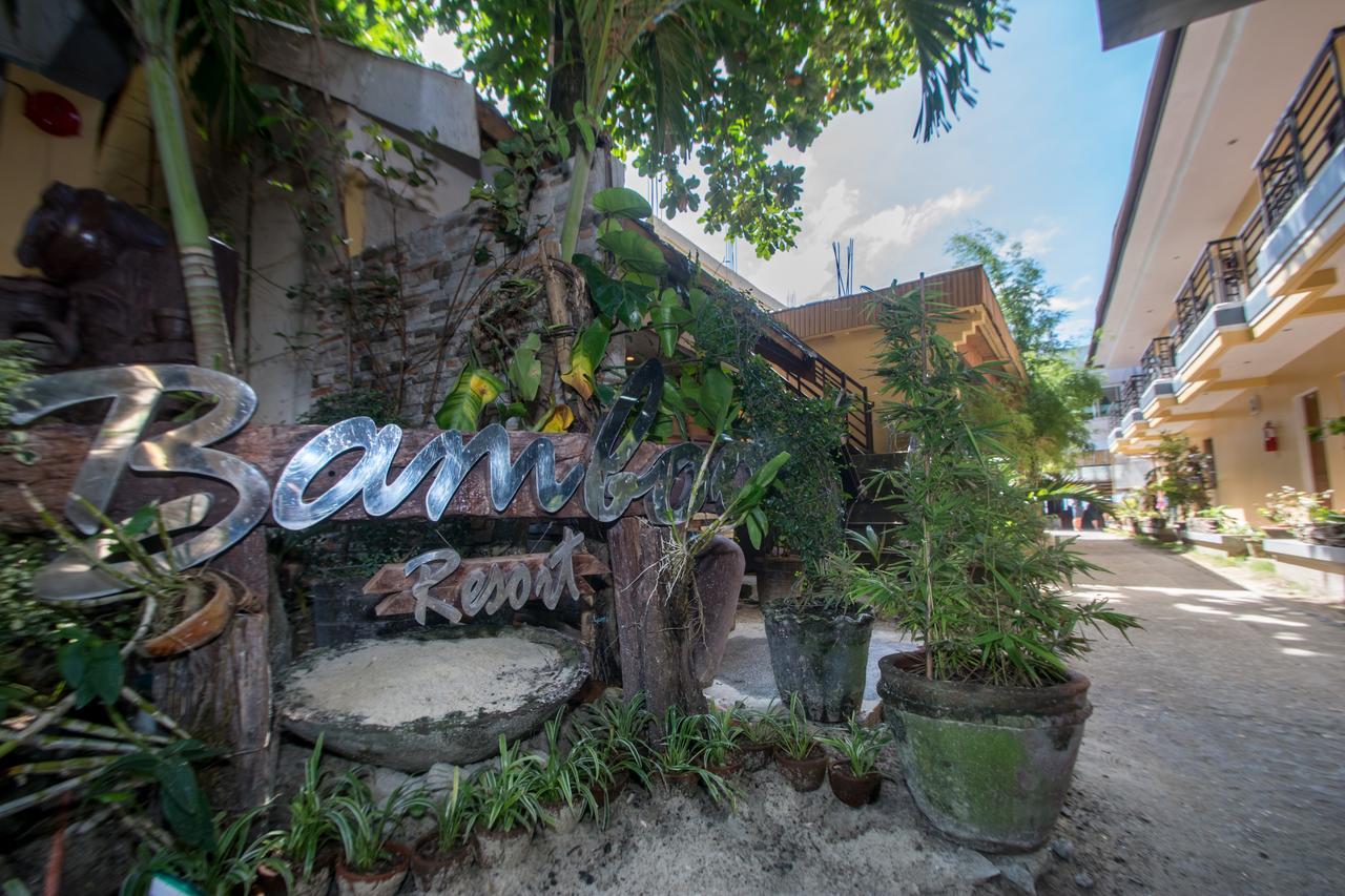 Bamboo & Restaurant Resort Manoc-Manoc