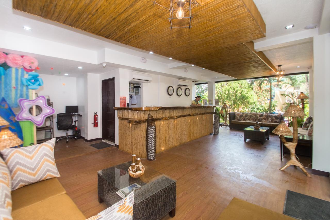 Bamboo & Restaurant Resort Manoc-Manoc